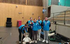 Déols, avec Azilis, Léa, Lucie, Clément et Hugo, remporte le Championnat de France des Clubs 10m en Carabine Division 2.